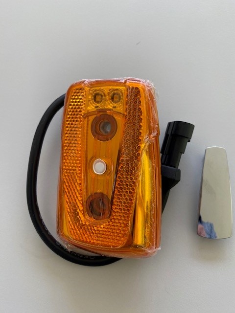 Spia laterale LED giallo con illuminazione laterale 9-32 Volt con spina MB